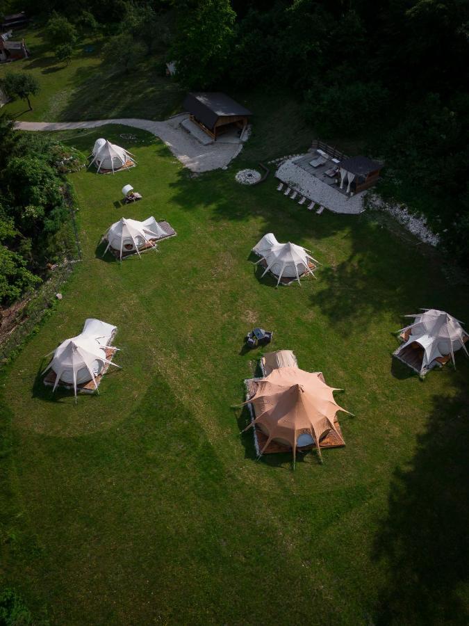 Glamping Gozdna Jasa Hotel Bovec Eksteriør billede