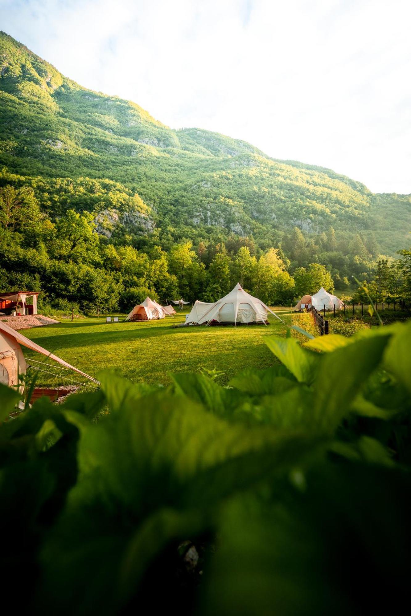 Glamping Gozdna Jasa Hotel Bovec Eksteriør billede