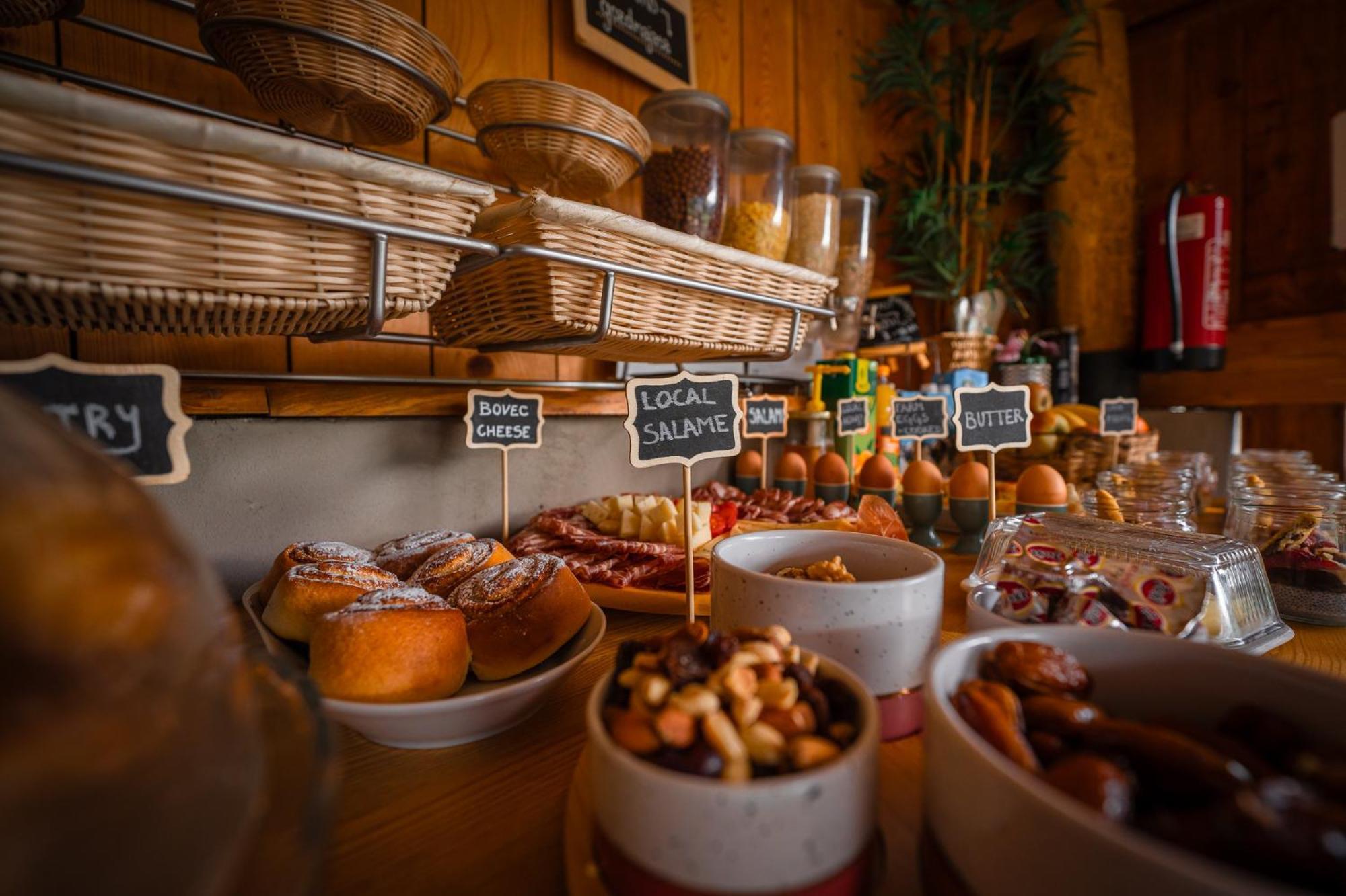 Glamping Gozdna Jasa Hotel Bovec Eksteriør billede