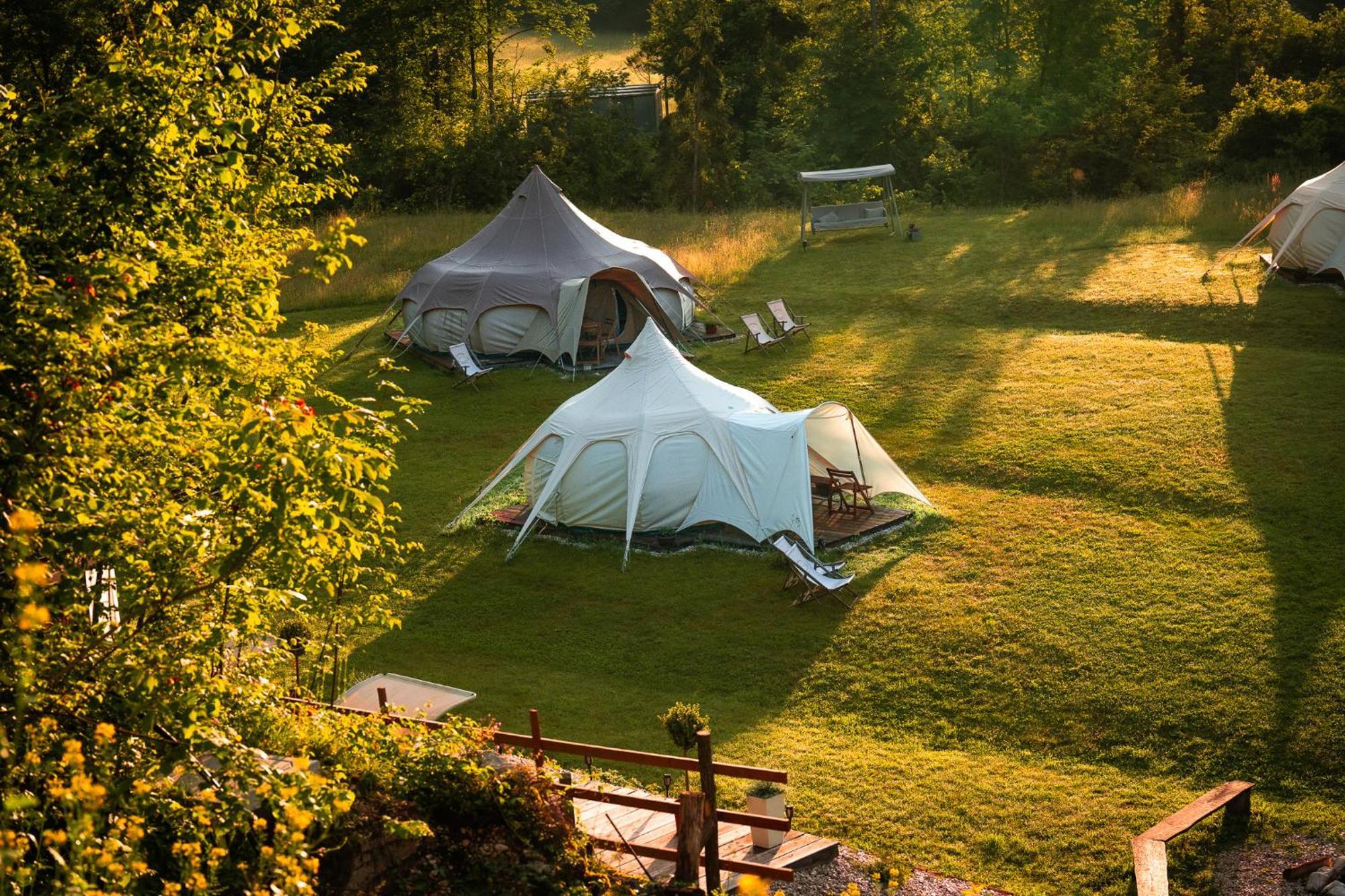 Glamping Gozdna Jasa Hotel Bovec Eksteriør billede